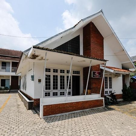 Reddoorz Near Moro Mall Purwokerto Εξωτερικό φωτογραφία
