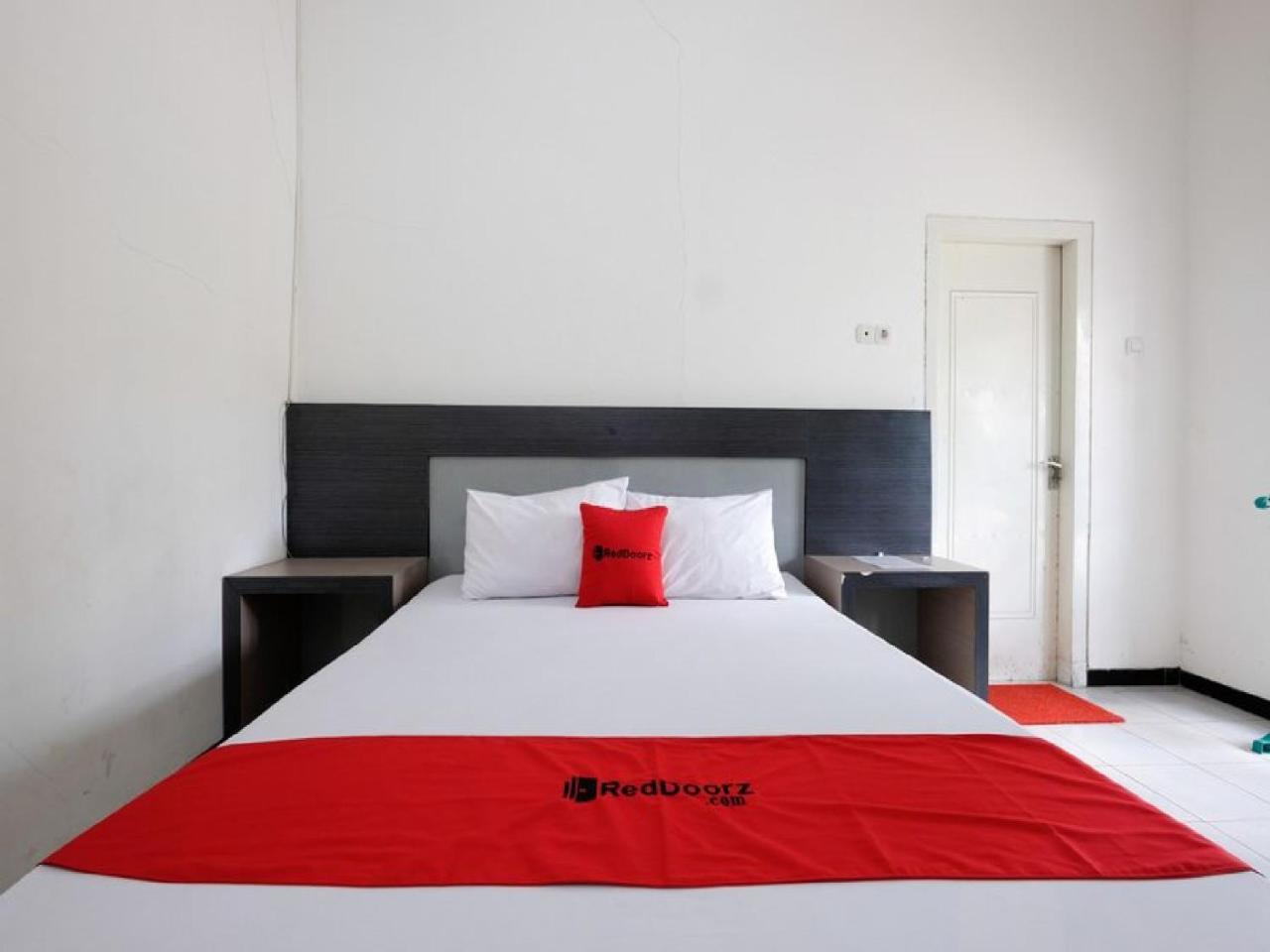 Reddoorz Near Moro Mall Purwokerto Εξωτερικό φωτογραφία