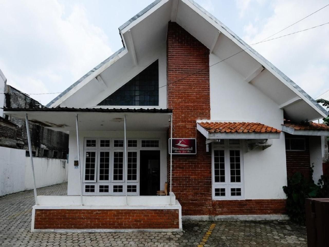 Reddoorz Near Moro Mall Purwokerto Εξωτερικό φωτογραφία