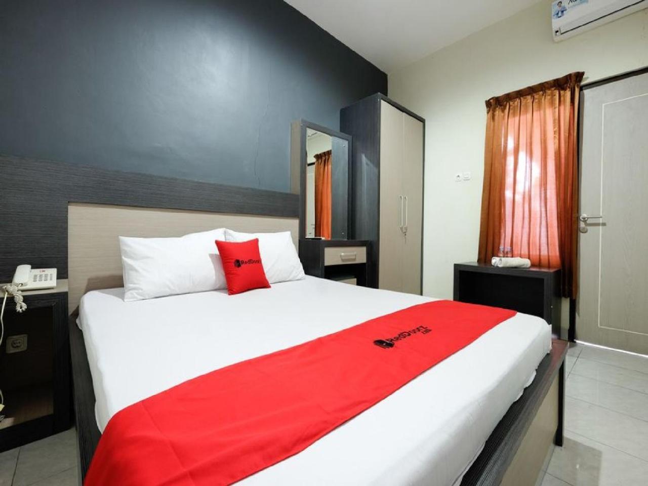 Reddoorz Near Moro Mall Purwokerto Εξωτερικό φωτογραφία