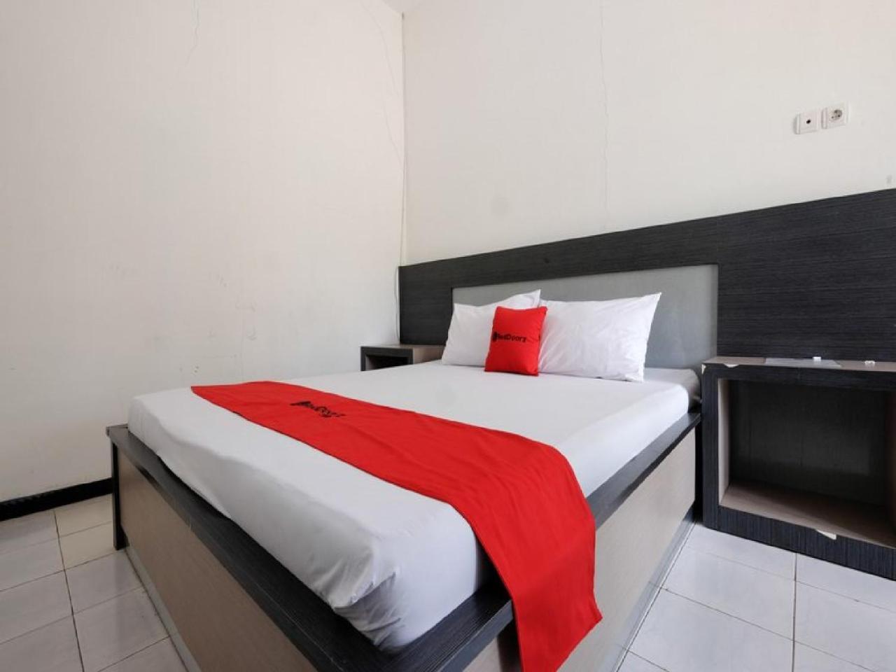 Reddoorz Near Moro Mall Purwokerto Εξωτερικό φωτογραφία
